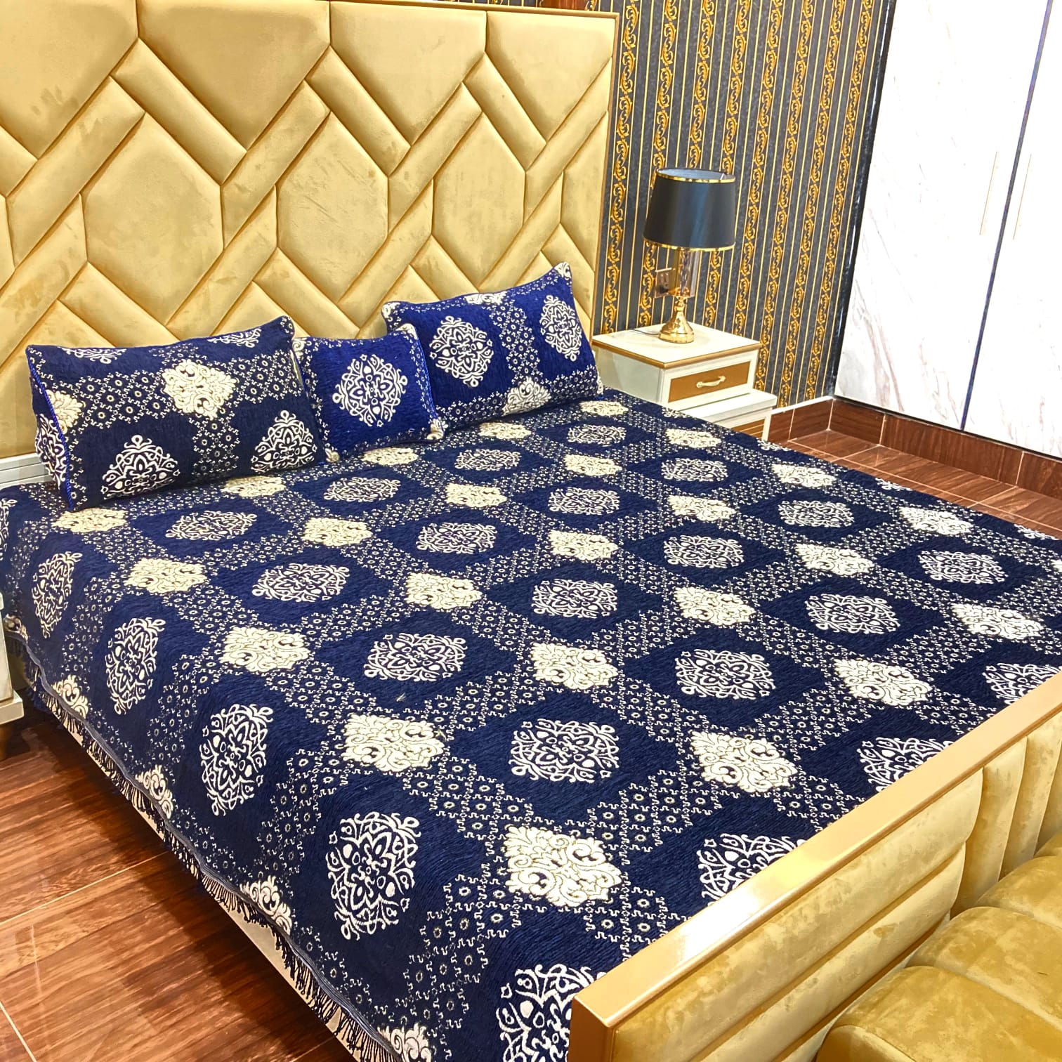 Appish Bridal Velvet Bed Sheet Set - 4pcs - ABB021