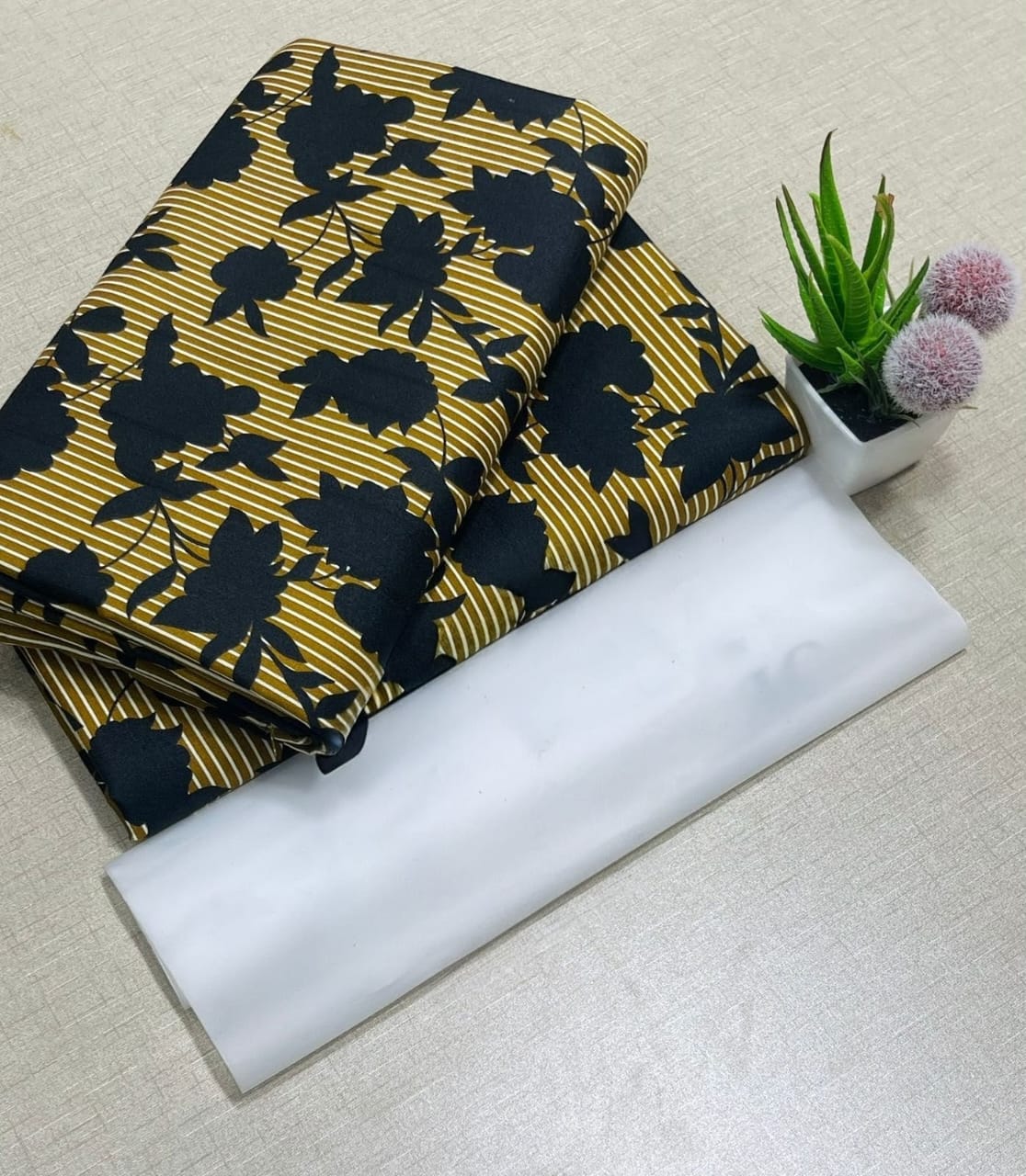 Winter Women Unstitched Suit - 2pcs - WWU014