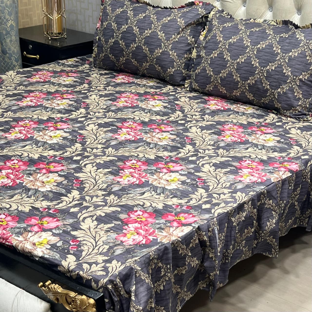 πΈ 3 Pcs Cotton Frill Bedsheet Set β Elegant, Soft & Stylish 07