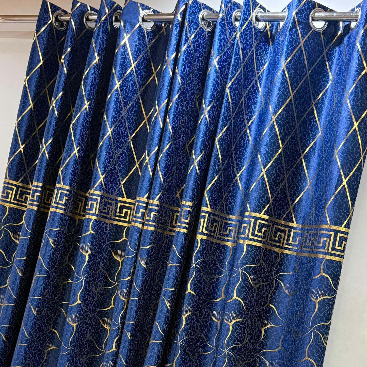 ✨ Premium Textured Velvet Curtain