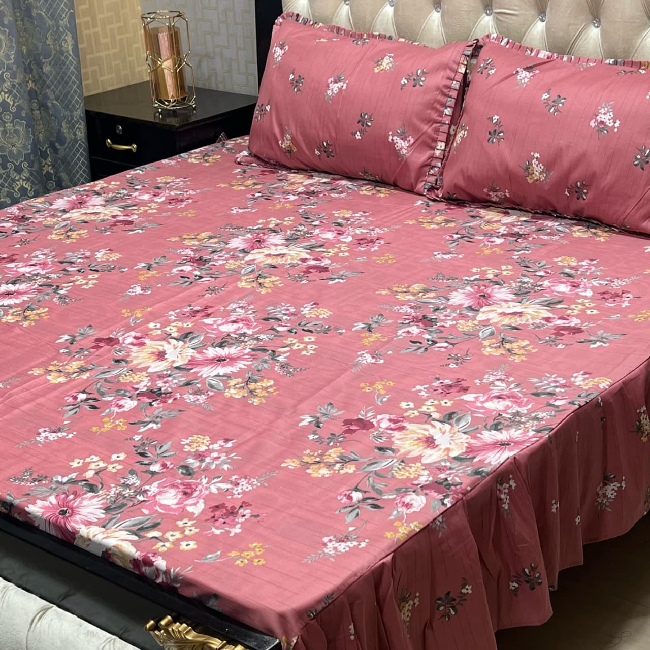 πΈ 3 Pcs Cotton Frill Bedsheet Set β Elegant, Soft & Stylish 017