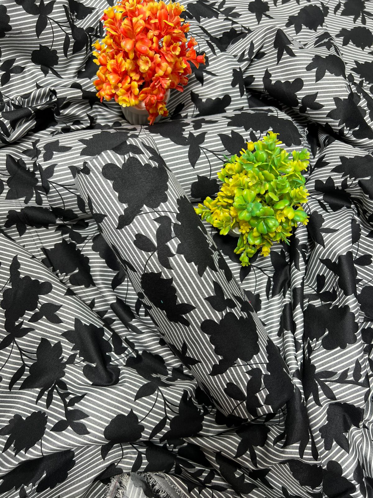 Winter Women Unstitched Suit - 2pcs - WWU050