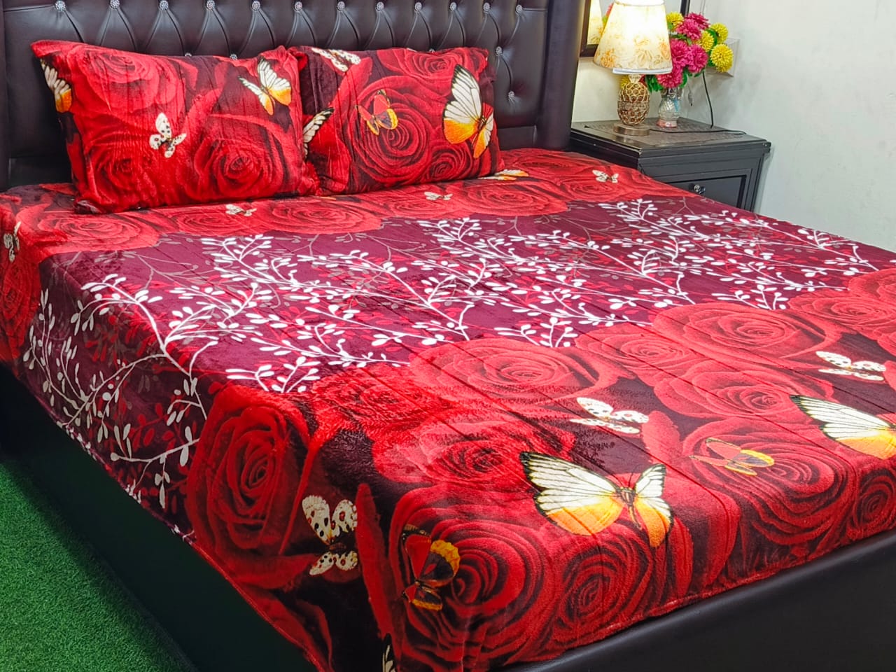 ποΈ 3 Pcs Fleece Bedsheet Set β Ultra Soft & Warm 037