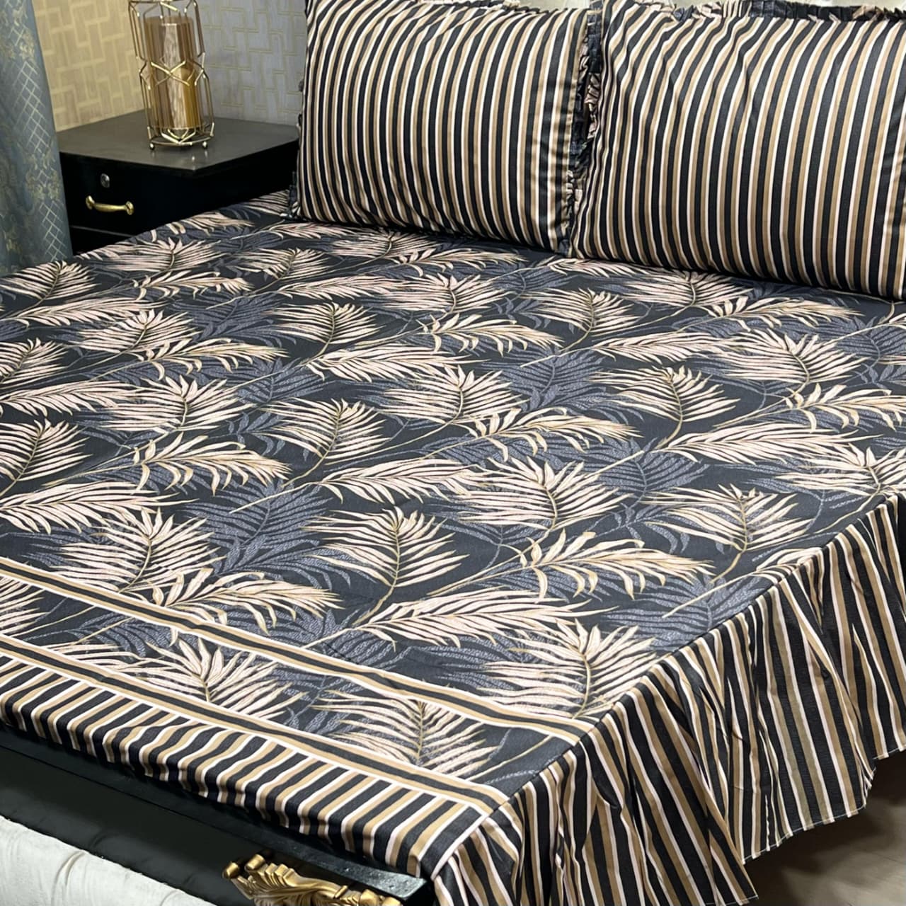 🌸 3 Pcs Cotton Frill Bedsheet Set – Elegant, Soft & Stylish 032