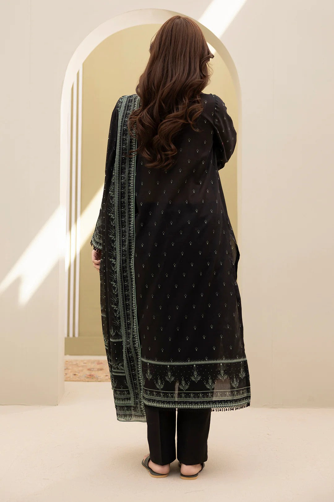 ✨ 3 Pcs Printed Lawn Suit (Unstitched) ✨