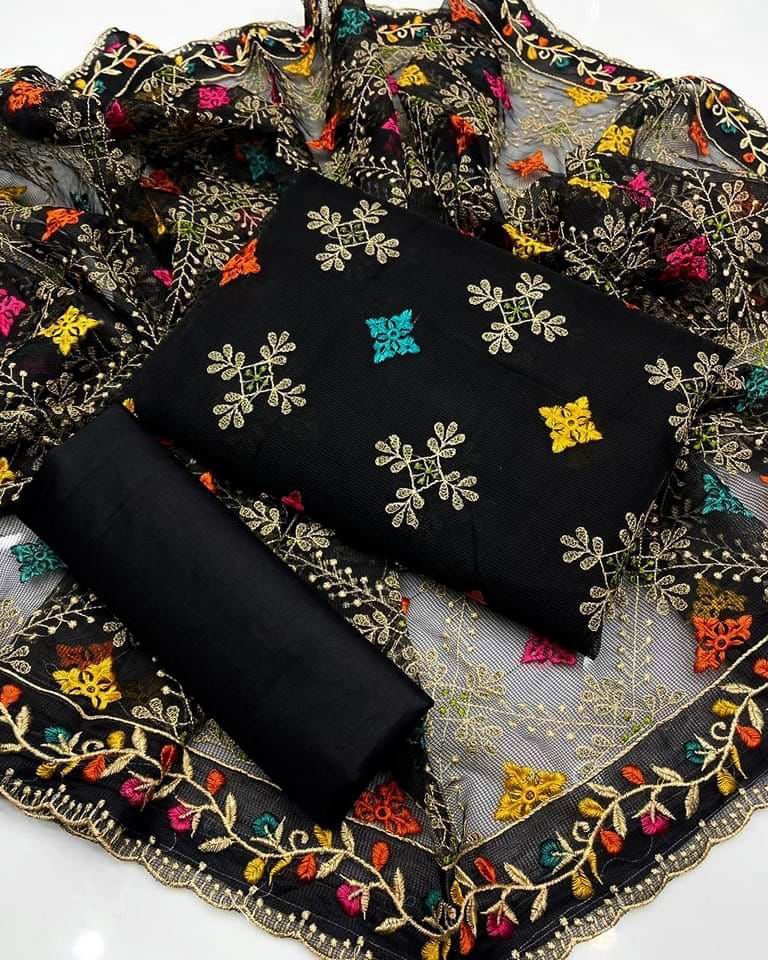 Eid Collection 2K26 – 3 Pcs Lawn /  Hit Traditional Embroidery Suit