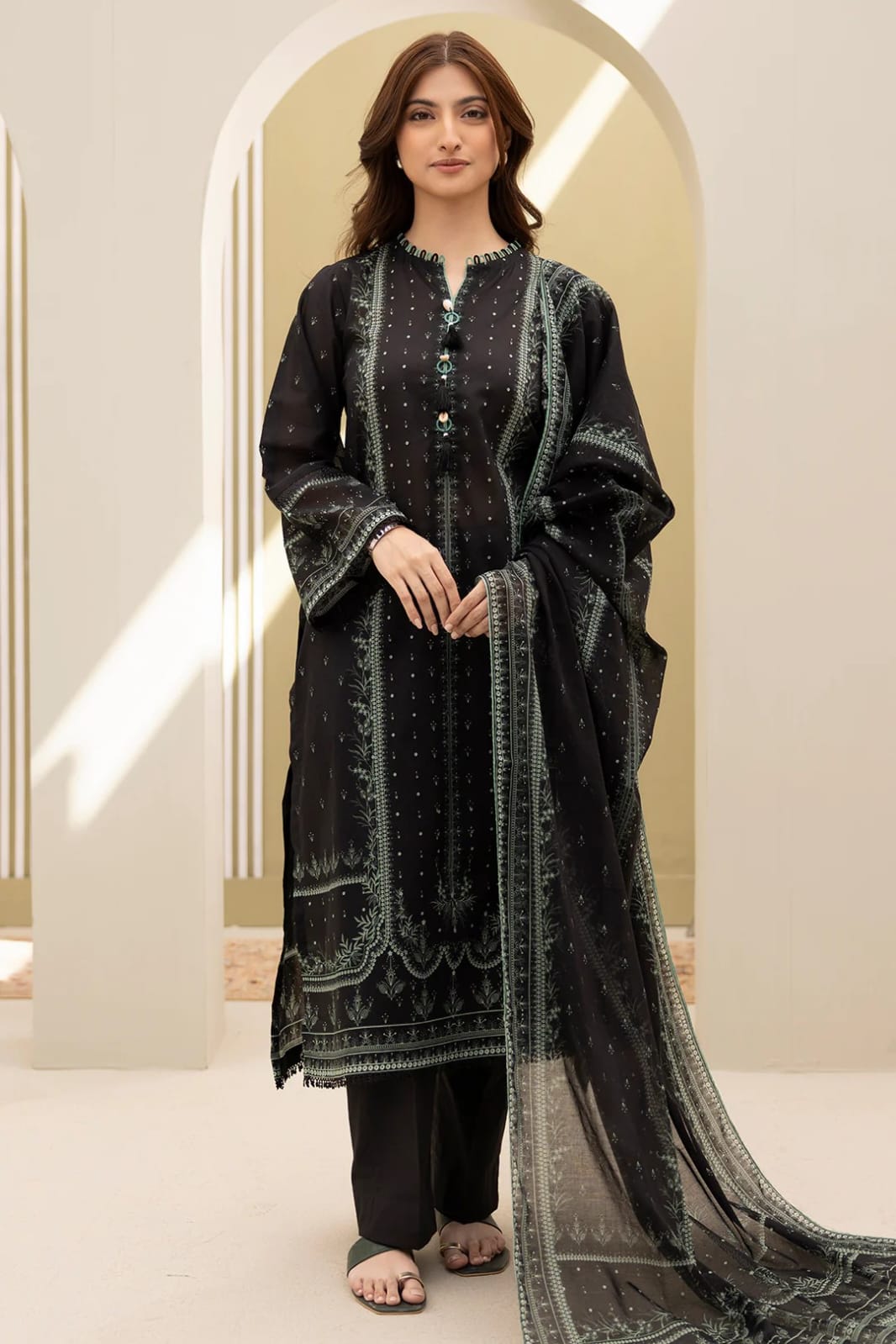 ✨ 3 Pcs Printed Lawn Suit (Unstitched) ✨