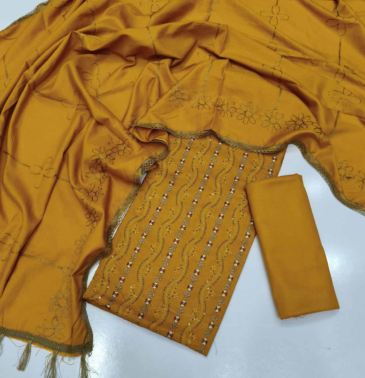Royal Embroidered Dhanak 3-Piece Suit