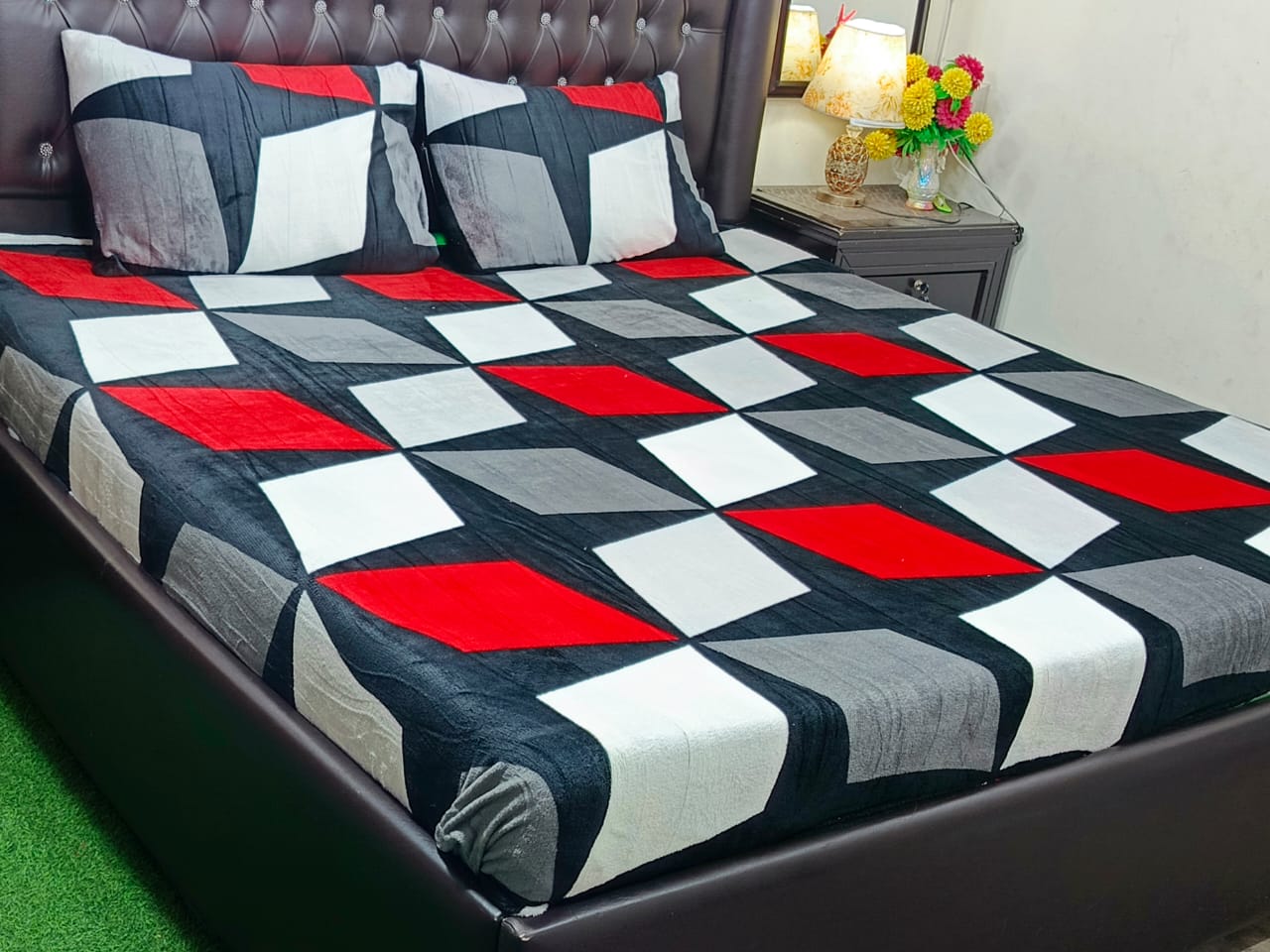 🛏️ 3 Pcs Fleece Bedsheet Set – Ultra Soft &amp; Warm 036