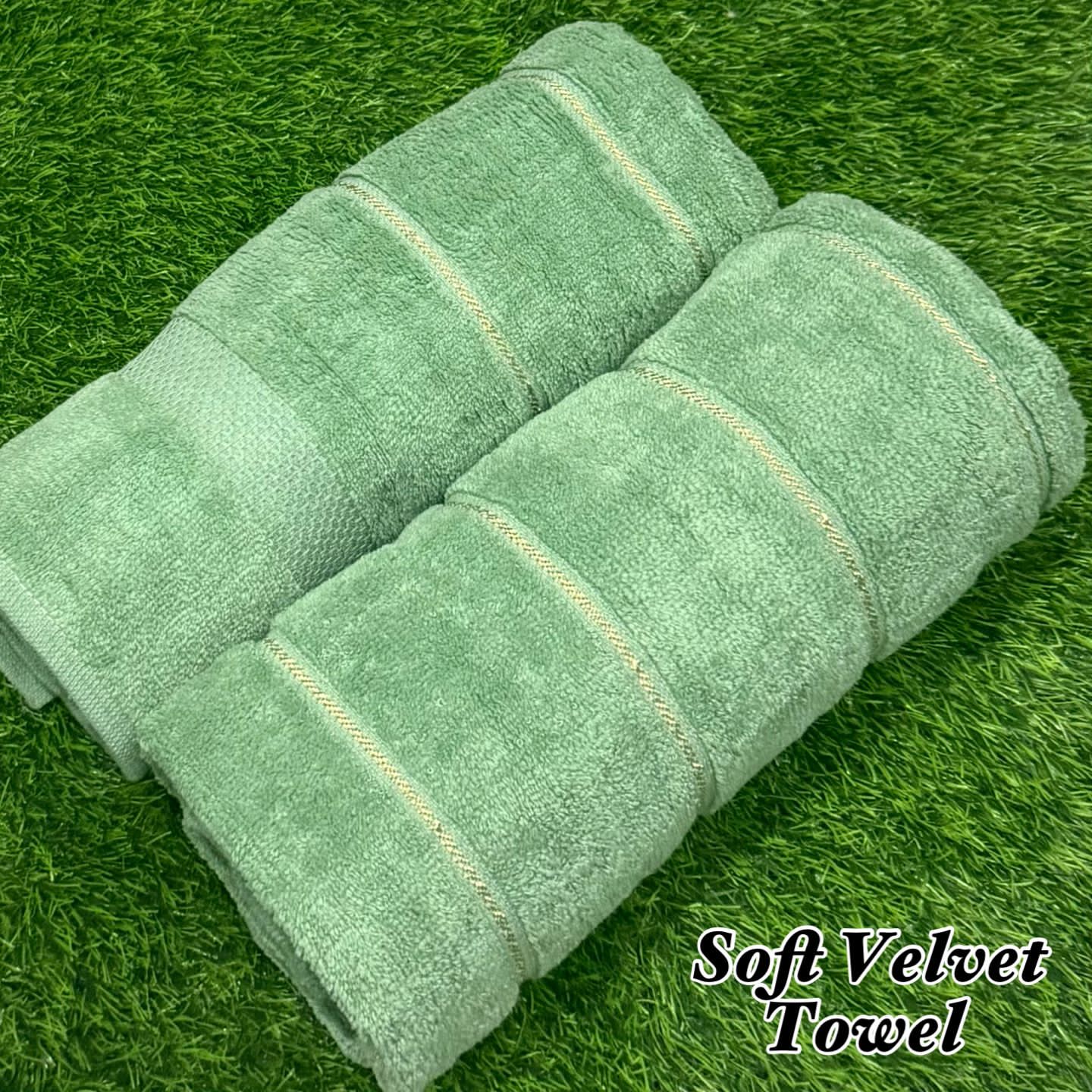 2Pcs Soft Velvet Bathroom Towel Pair – Ultra Absorbent & Premium Quality