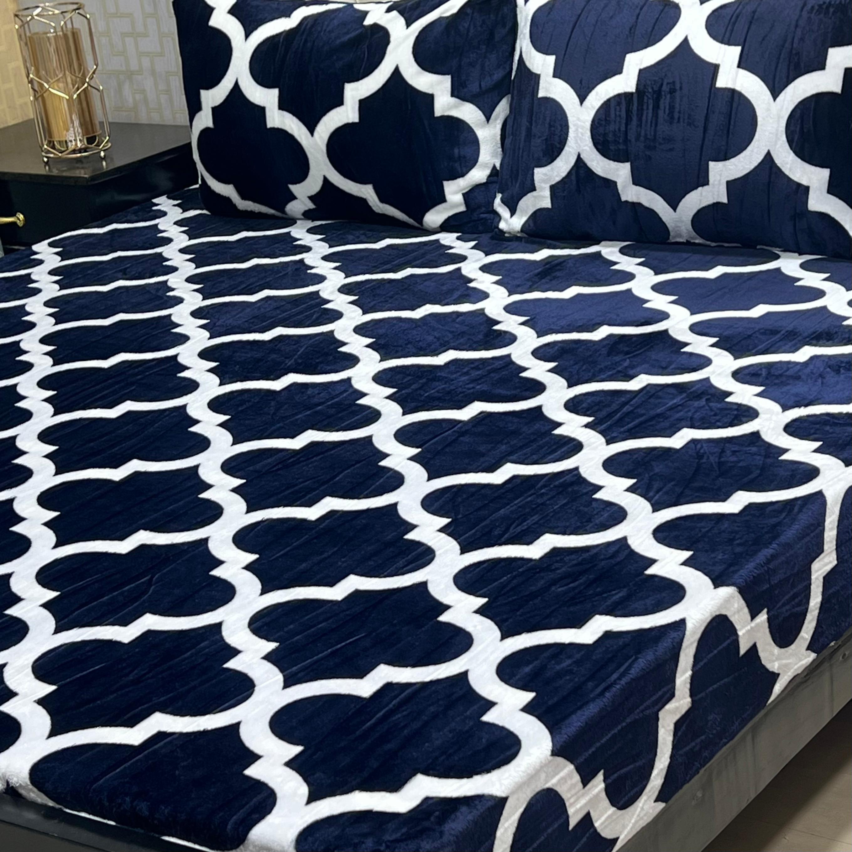 3 Pcs Elegant Fleece Bedsheets 04